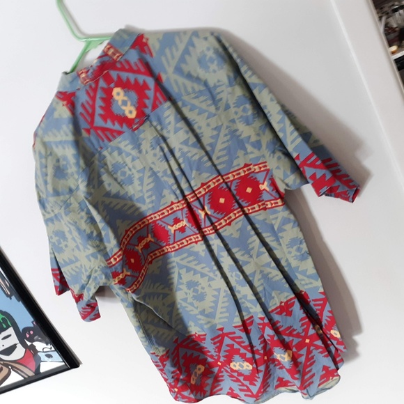 Graphite Mens Size Large Tribal Print Button Down - Picture 6 of 6